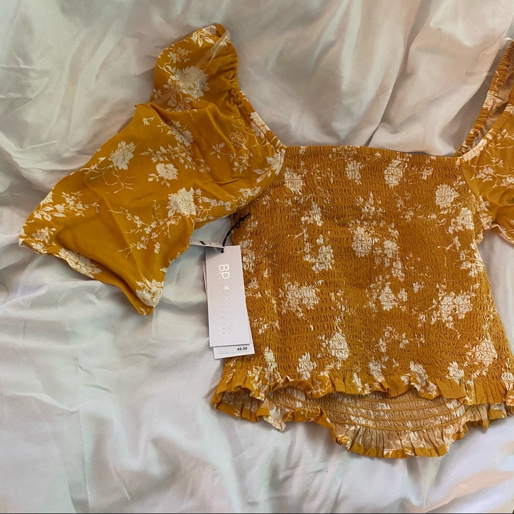 NWT floral top